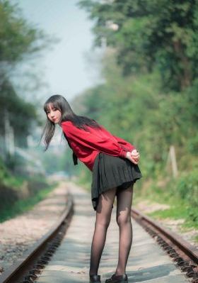 漂亮的女邻居在线看_4K电影在线观看